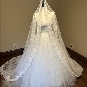 Wedding dress and veil